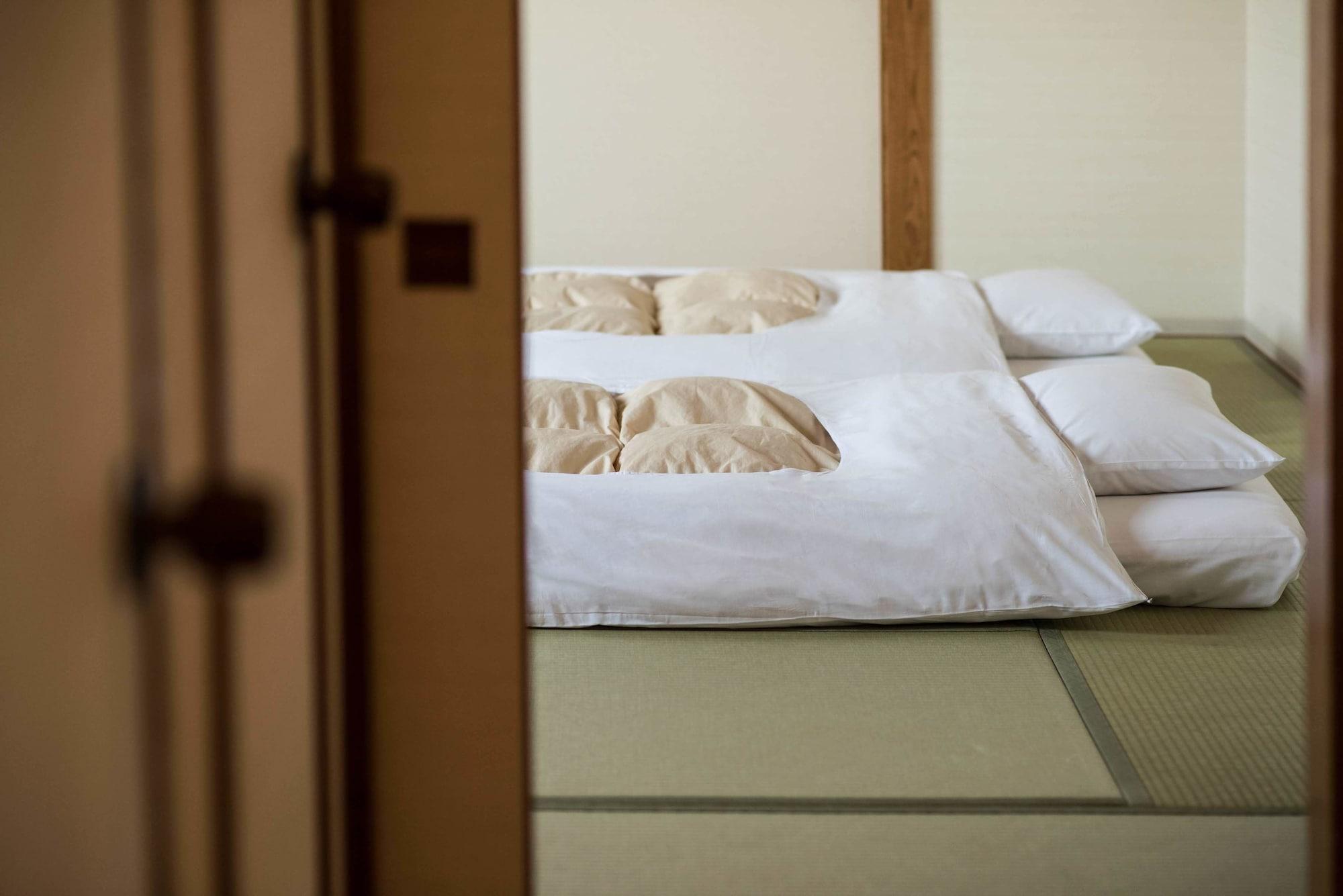 The B Sangenjaya Otel Tokyo Dış mekan fotoğraf